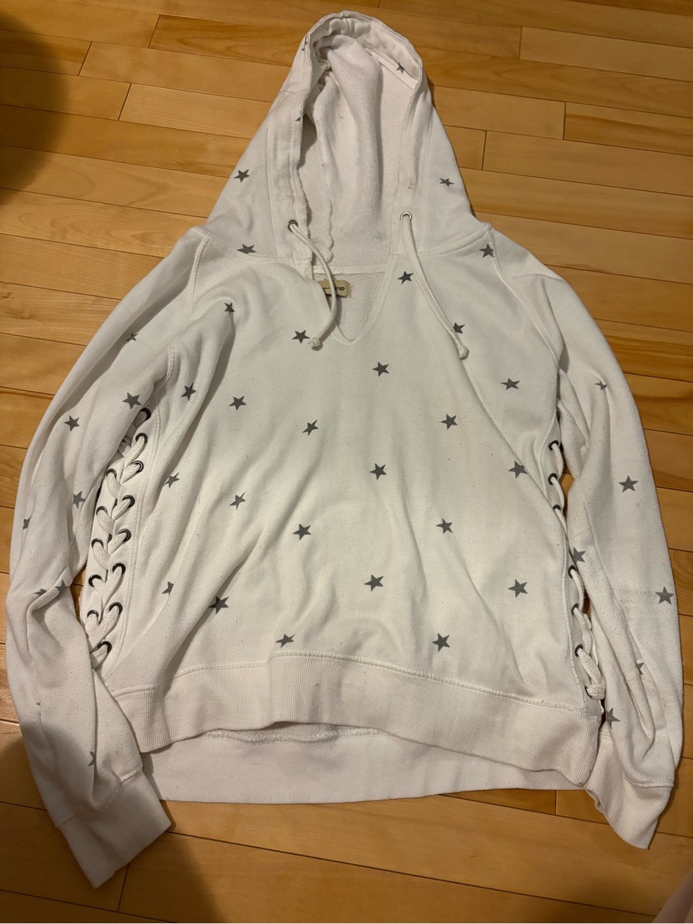 Vintage White Hoodie Sweater with Gray Star Print